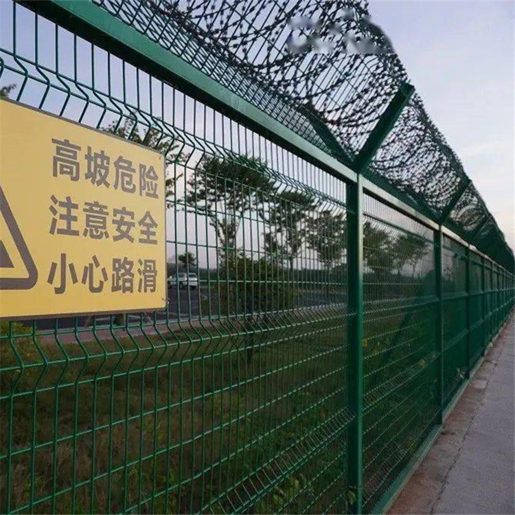 机场围界网案例展示 - 安平县艾瑞金属丝网有限公司图片3